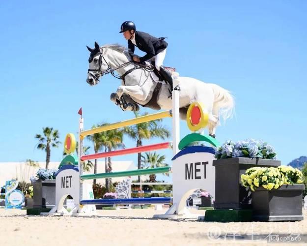 斯科特·布拉什荣膺浪琴大奖赛冠军