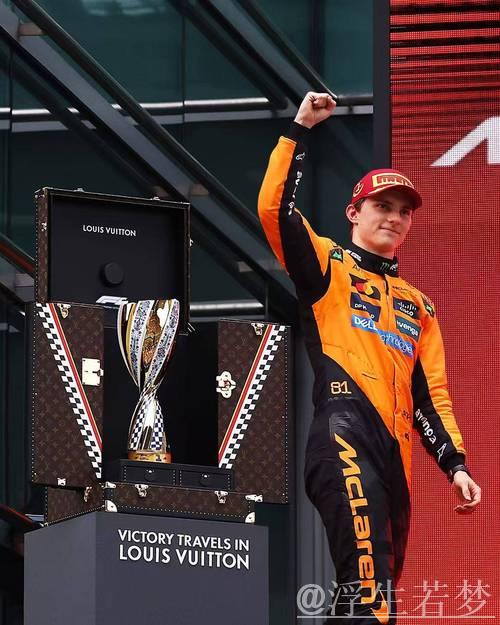 斯科特·布拉什荣膺浪琴大奖赛冠军